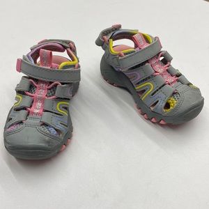 Cat and jack grey&pink sandals water shoes hiking size 5